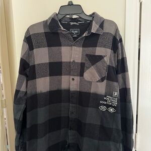 Primitive Grey to Bladk Faded Flannel